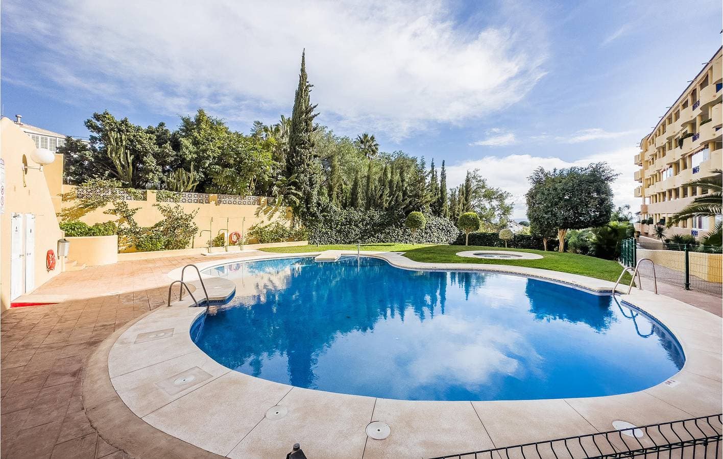Foto 12 von 26: Rückzugsort am Strand: 70qm Wohnung mit Pool und Parkplatz