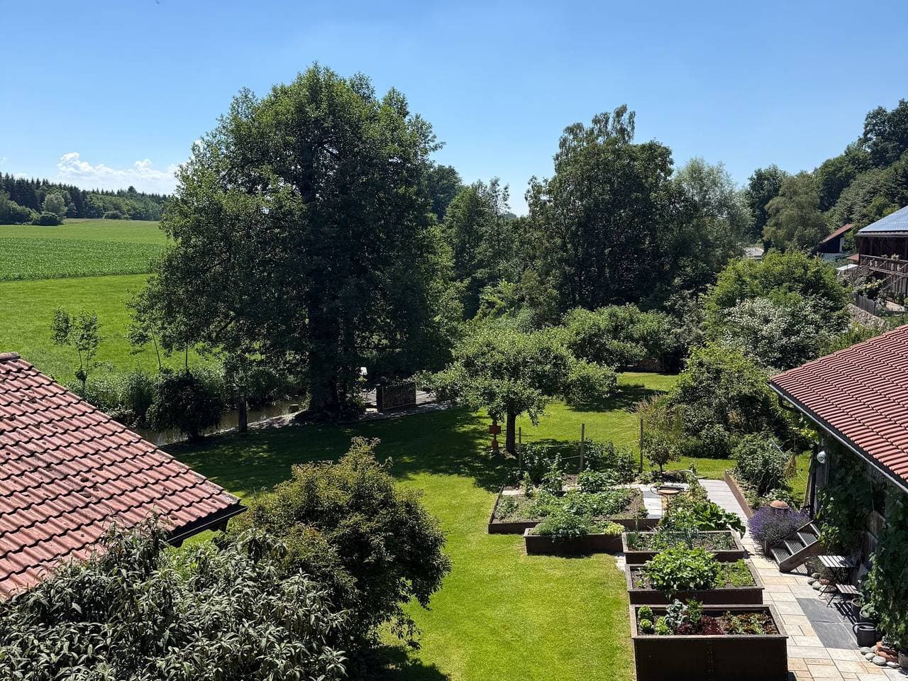 Foto 2 von 23: Haus am Bach - Ferienwohnung Achenblick
