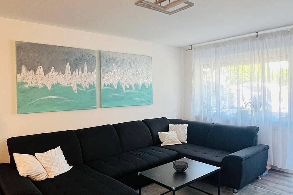 Foto 11 von 25: Luxuriöse 3-Zimmer-Wohnung für 2–7 Gäste – Modern, großer Balkon & Stellplatz