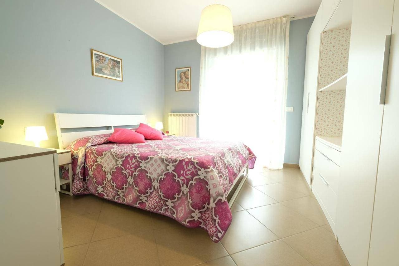 Foto 4 von 14: Two-Bedroom Apartment