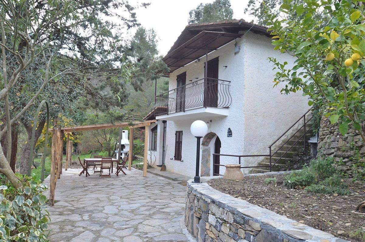 Romantisches Haus in Alleinlage mitten im Grünen 1