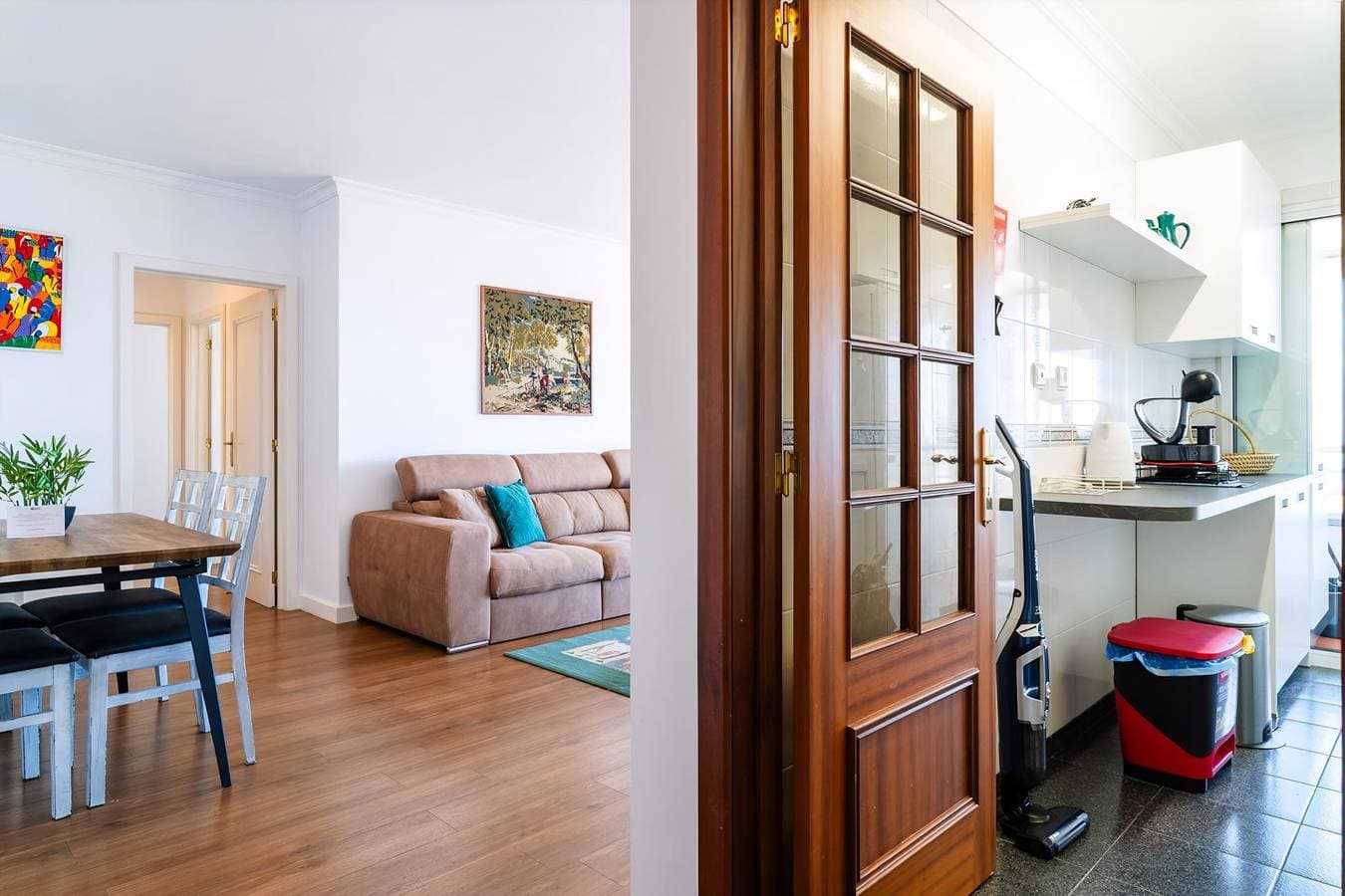 Foto 9 von 33: Ferienwohnung für 4 Personen mit Balkon