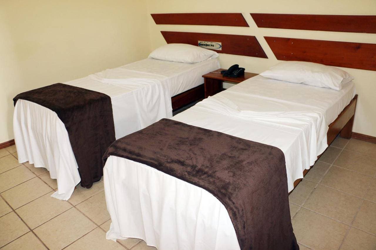 Foto 8 von 14: Standard Double or Twin Room