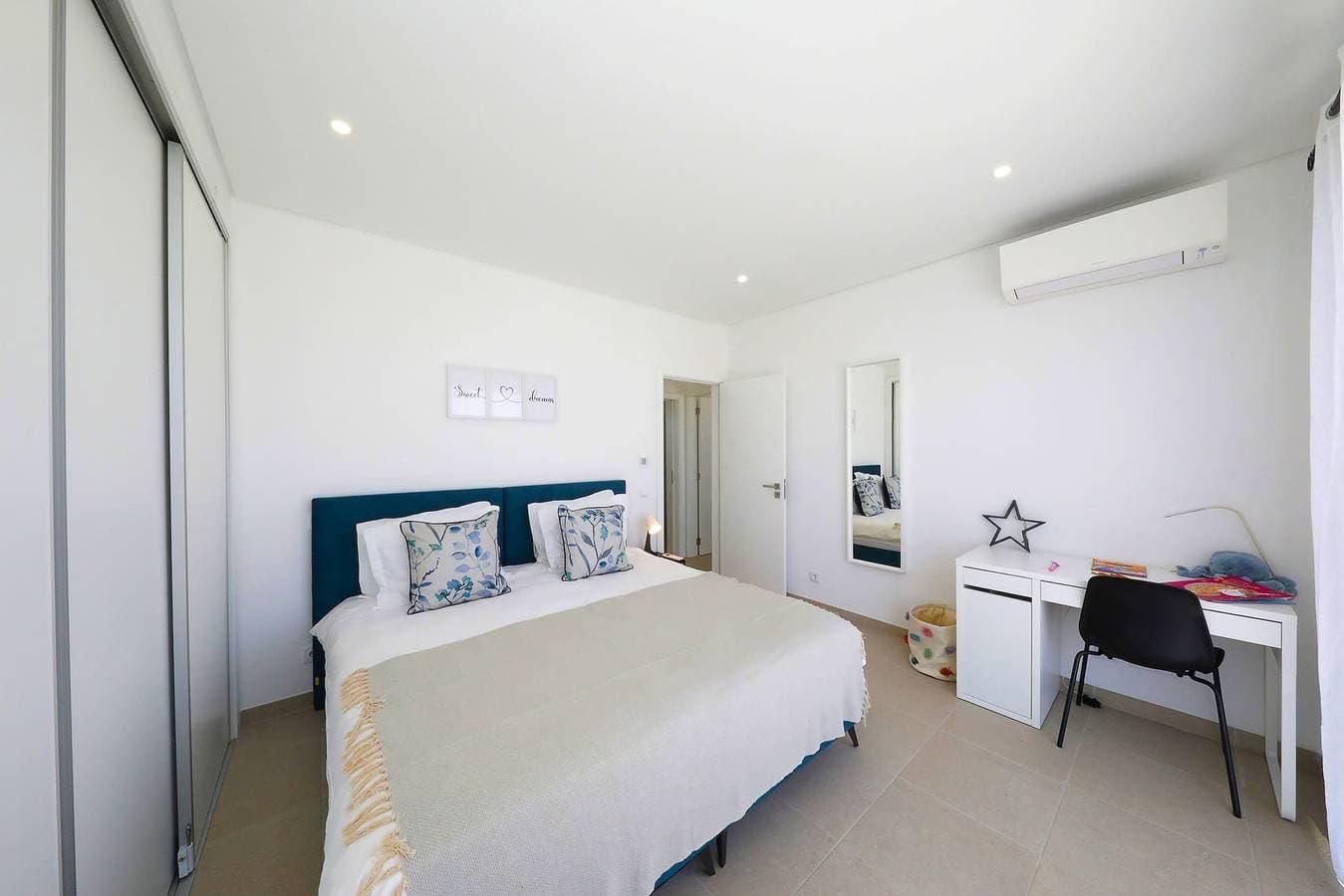 Foto 12 von 35: Casa Emeline, Tavira Residential, Pezinhos