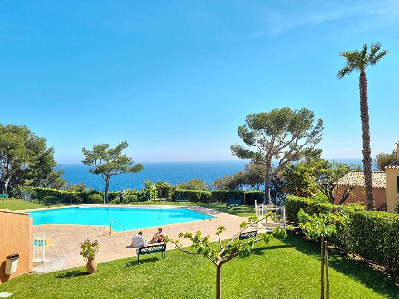 Schwimmbäder, Tennis, Strand ... Voller Meerblick 1
