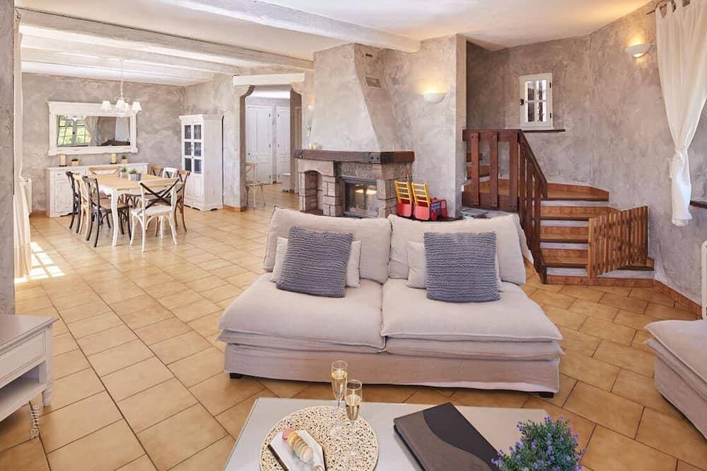 Foto 10 von 30: Schöne Familienvilla für 11 Personen mit privatem Pool in der Nähe von Grasse