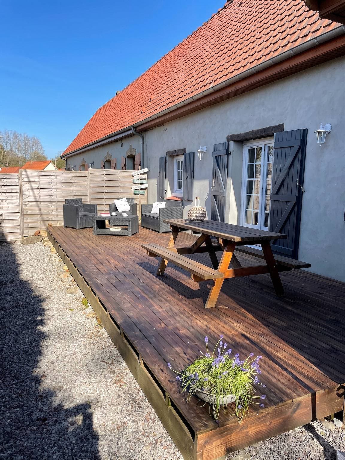 Familienhaus mit Gemeinschaftspool in Lottinghen 1