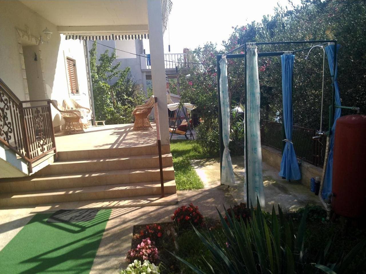 Foto 12 von 22: Apartment with Balcony
