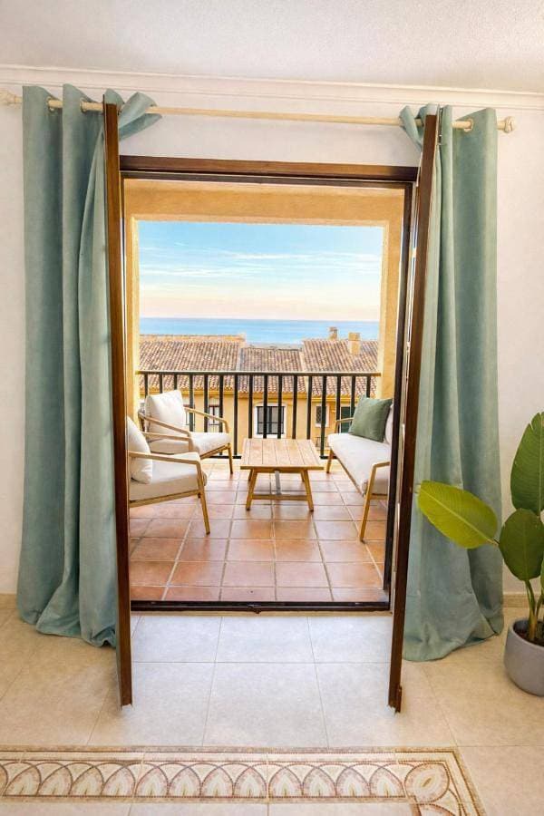 Luxury Apartments Mascarat 1