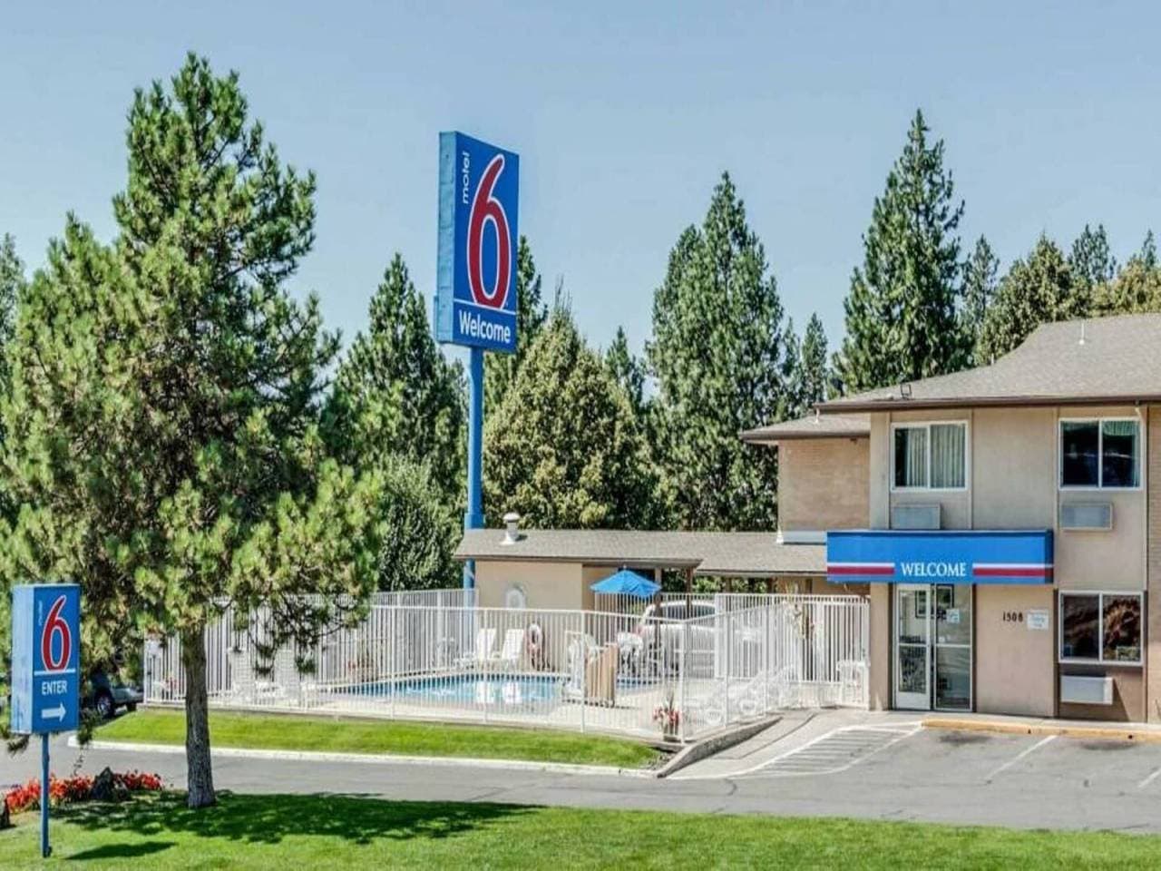 Foto 4 von 29: 1 Queensize-Bett (Rauchen) | Spokane, Wa - West