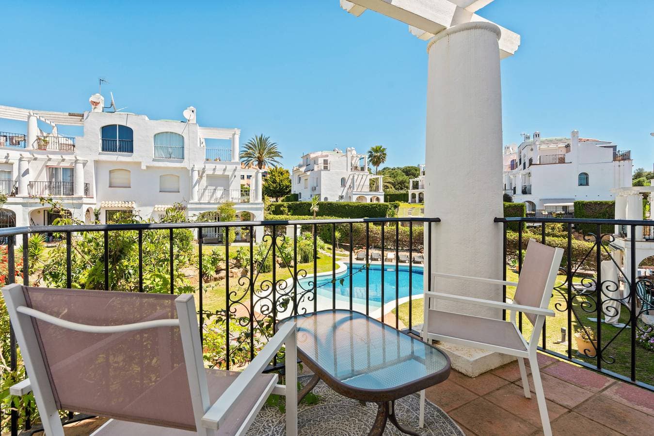 57 Townhouse with Pool & Rooftop Terrace in Duques 1