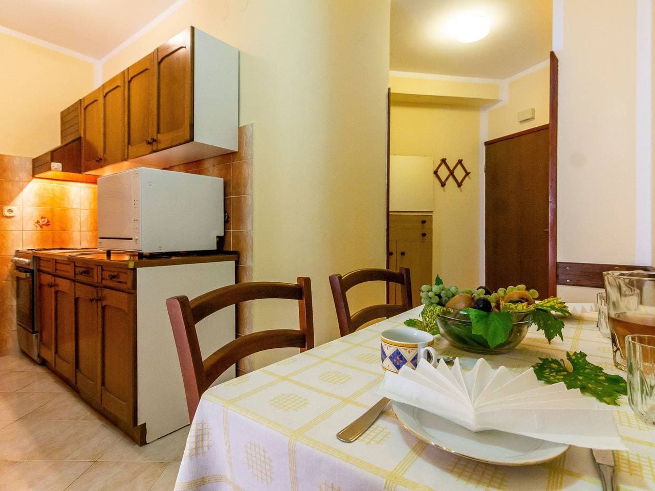 Foto 8 von 21: Appartement in Fažana mit Möbliertem Balkon