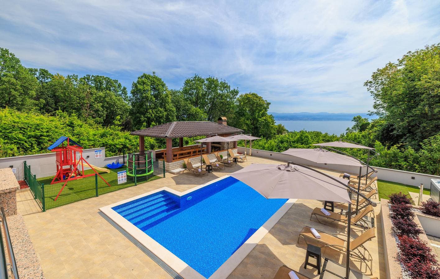 Foto 10 von 38: Gemütliches Apartment mit Meerblick, Terrasse, WLAN und Parkplatz – in der Nähe des Hundestrands