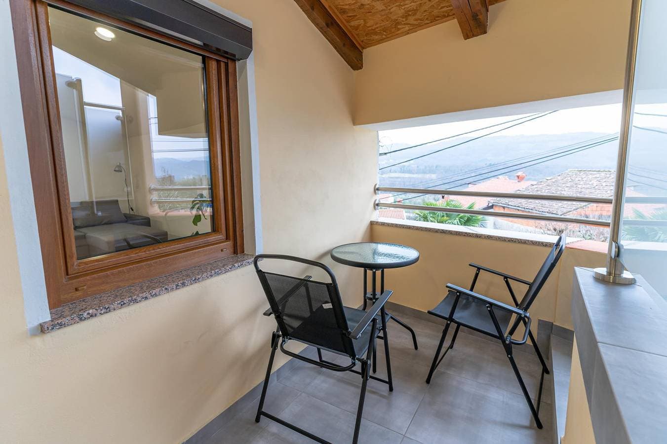 Foto 6 von 33: Cozy Apartment with Stunning Views & Winery
