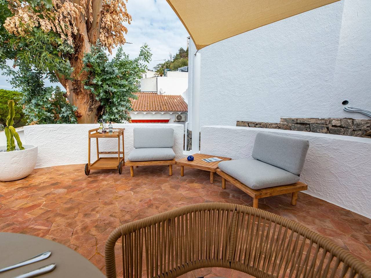 Foto 8 von 22: Modernes Studio mit Pool in Roses für 2 Personen