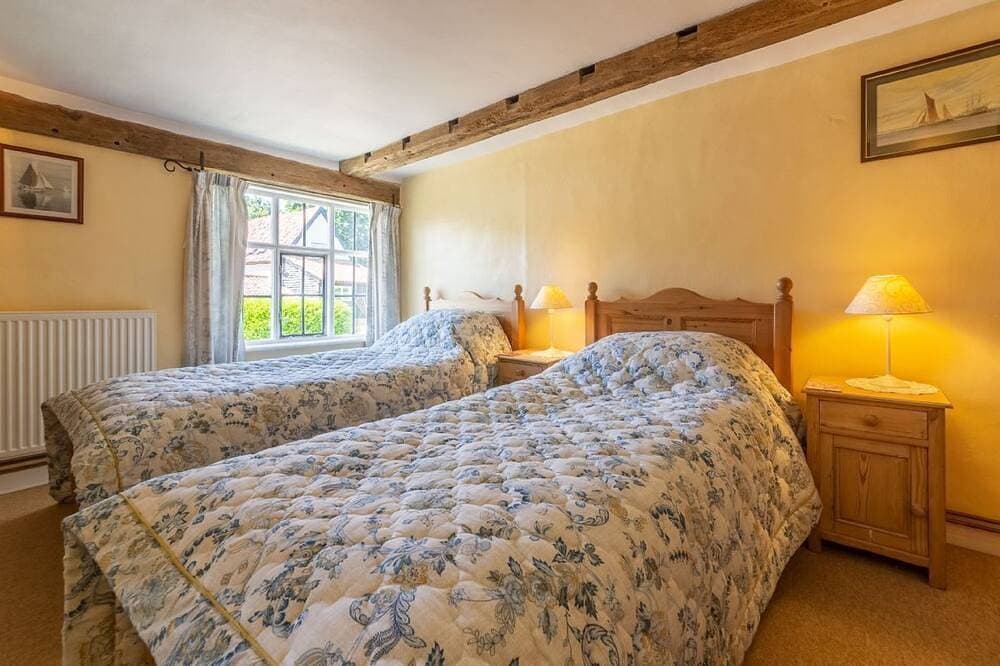 Foto 3 von 26: Das Holly Cottage ist ein denkmalgeschütztes Anwesen im Dorf Huntingfield.