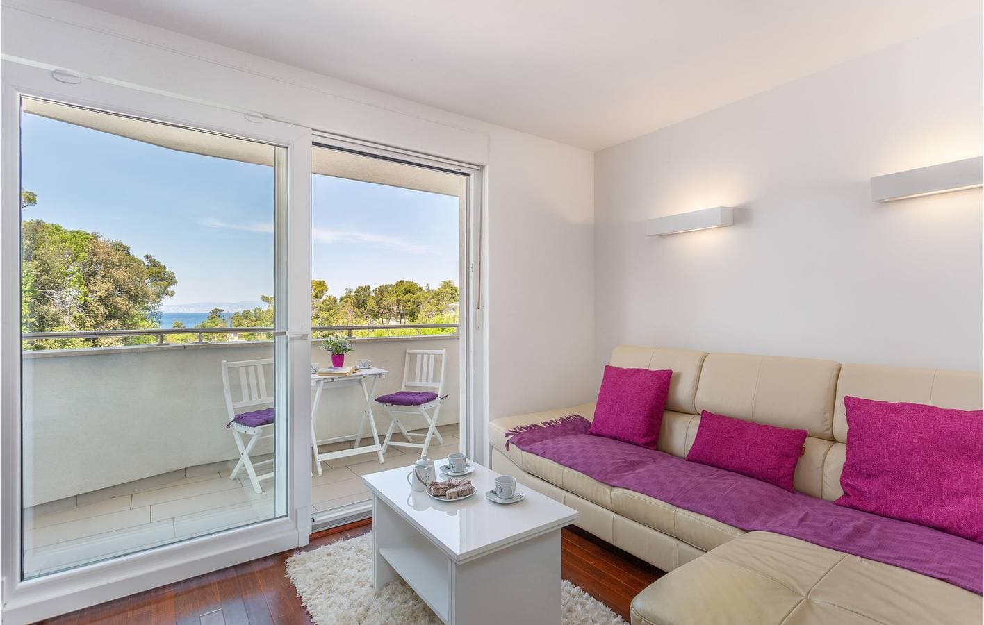 Foto 12 von 24: Apartment mit Meerblick, Terrasse, WLAN und Parkplatz – 900 m vom Strand entfernt
