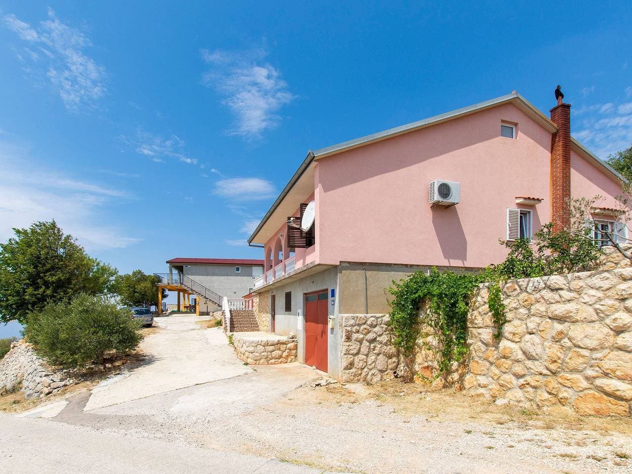 Foto 10 von 32: Wohnung in Tribalj mit Meerblick und Strand