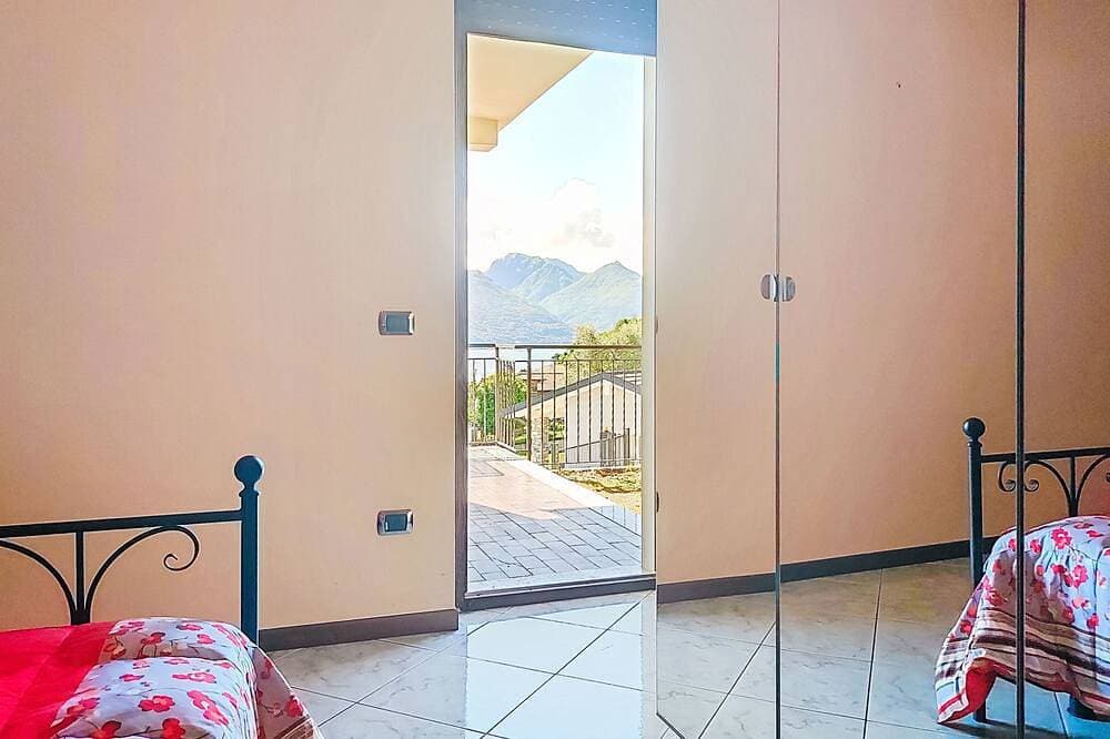 Foto 5 von 30: Riflessi del Lario