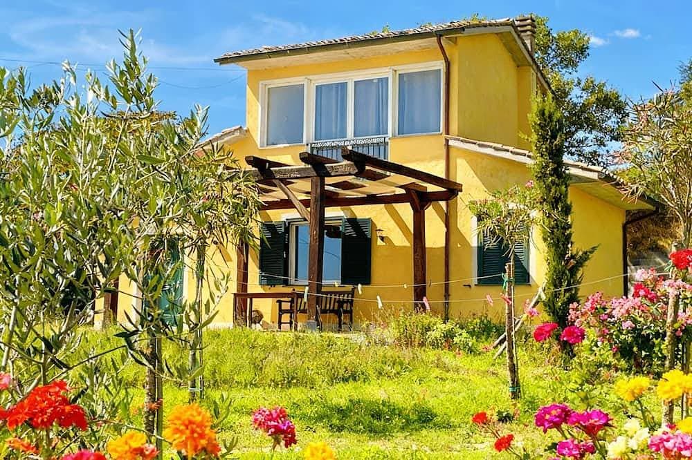 House in the countryside 1km from the lake. Space, privacy and freedom 1