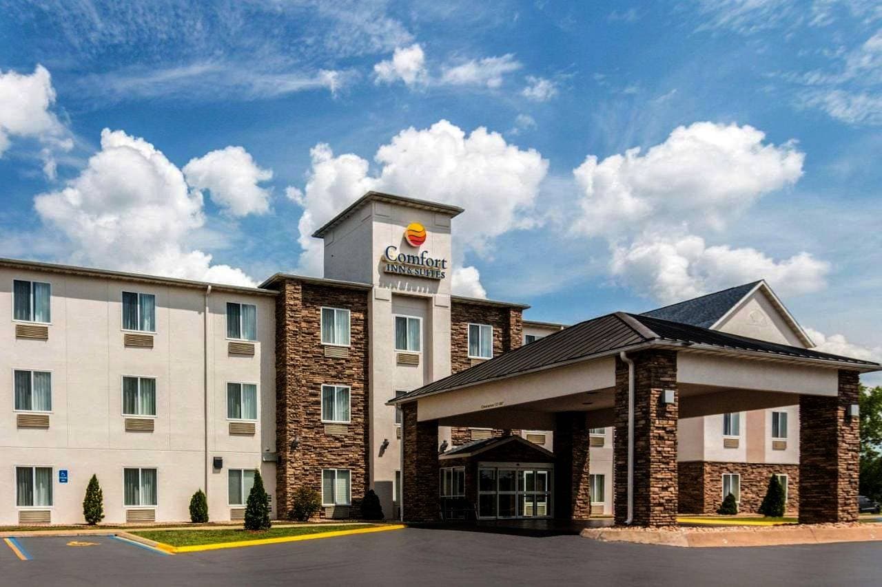 Comfort Inn & Suites - Hannibal 1