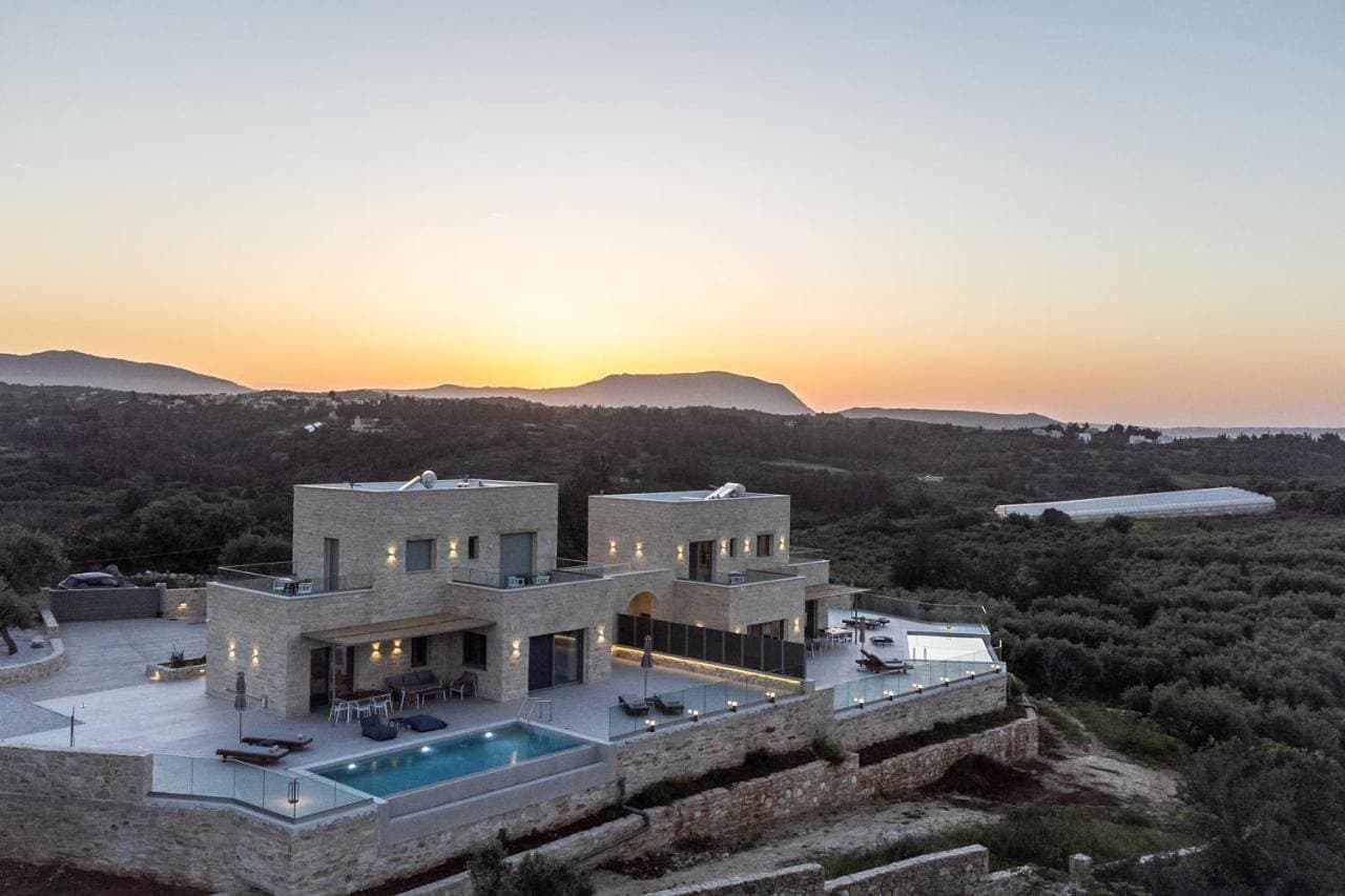 Foto 5 von 5: Villa with Private Pool