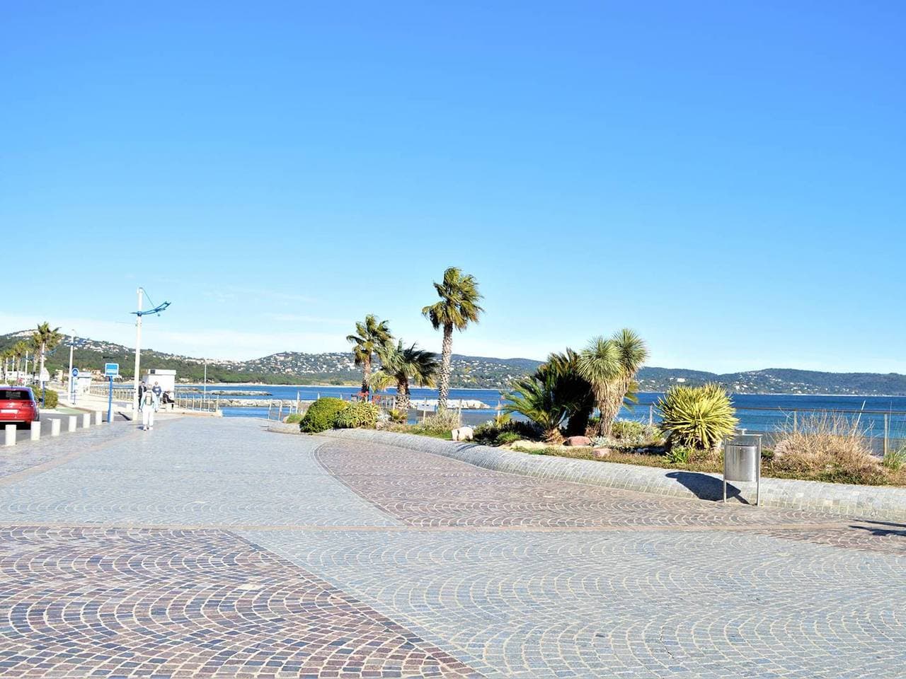 Foto 11 von 18: Klimatisiertes Studio am Strand mit Terrasse und privatem Pool in Cavalaire, für 4 Personen