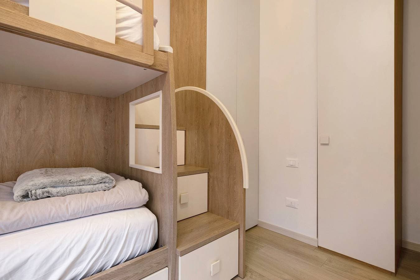 Foto 13 von 29: Ferienwohnung 'Casa Mia' mit Bergblick, privatem Garten und WLAN
