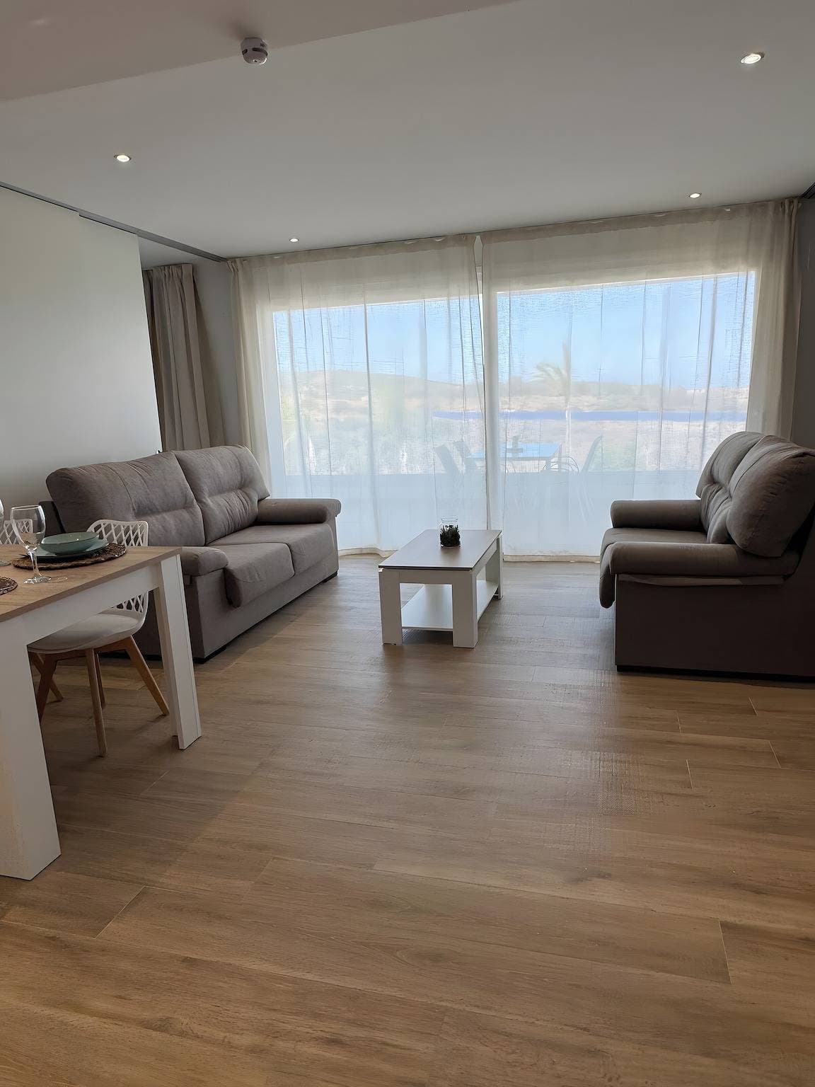 Foto 3 von 41: Apartment 'Luxus und Karibikstrand in Estepona' mit Meerblick, WLAN und Klimaanlage