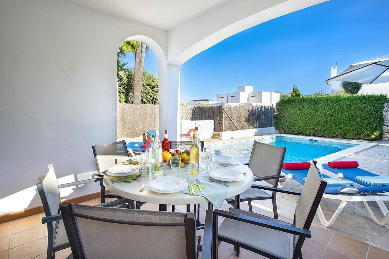 Foto 4 von 25: Villa für 6 Personen mit Garten
