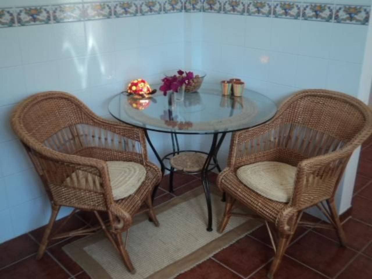 Foto 11 von 26: Mit Balkon, Terrasse und Außenpool