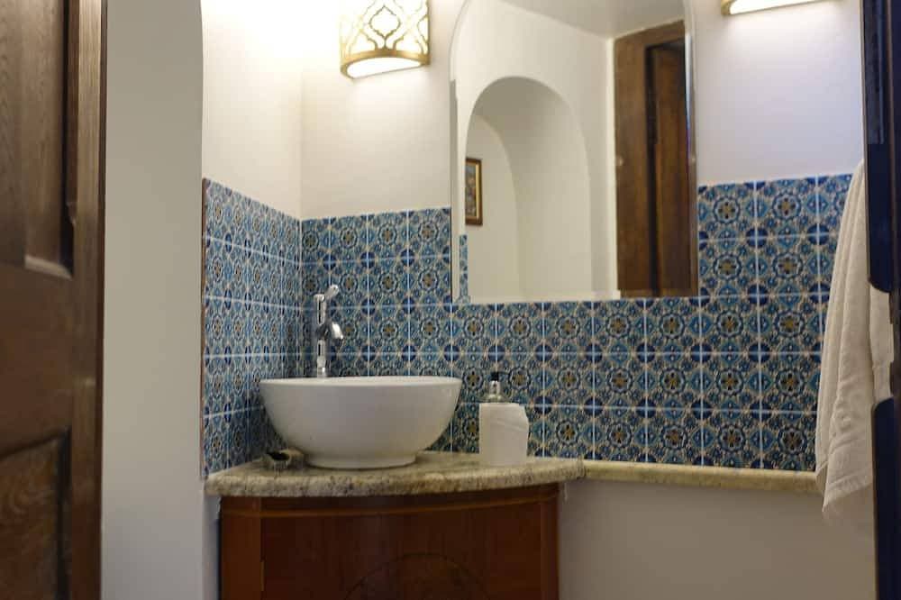 Foto 8 von 23: Herrenhaus aus dem 16. Jahrhundert mit Pool