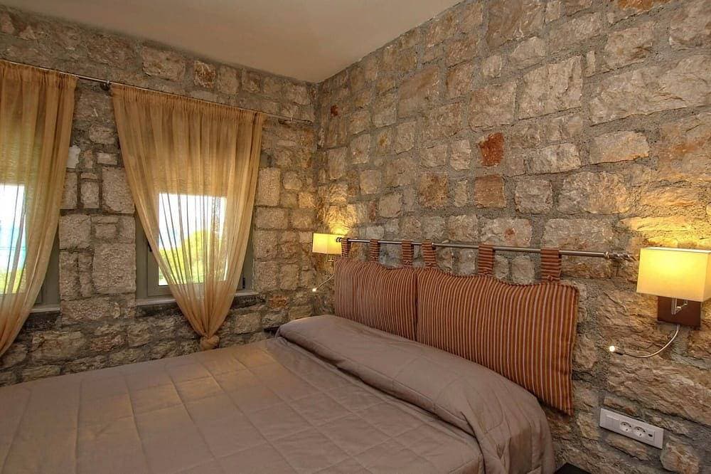 Foto 2 von 20: Villa Luciana - Private Pool, BBQ, WiFi & AC