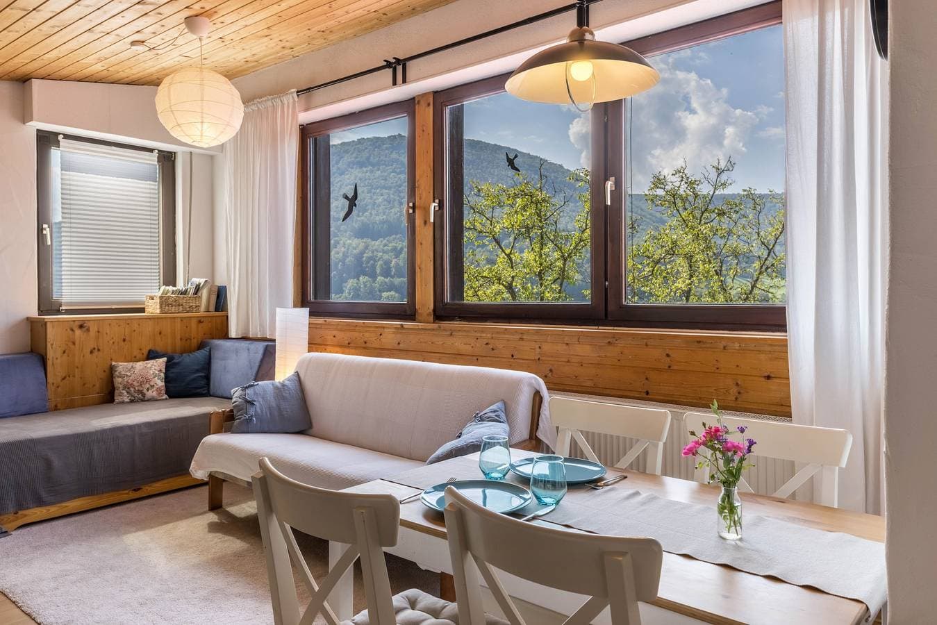 Foto 3 von 21: Ferienwohnung "Am Samuelstein" mit Bergblick, privater Terrasse und WLAN