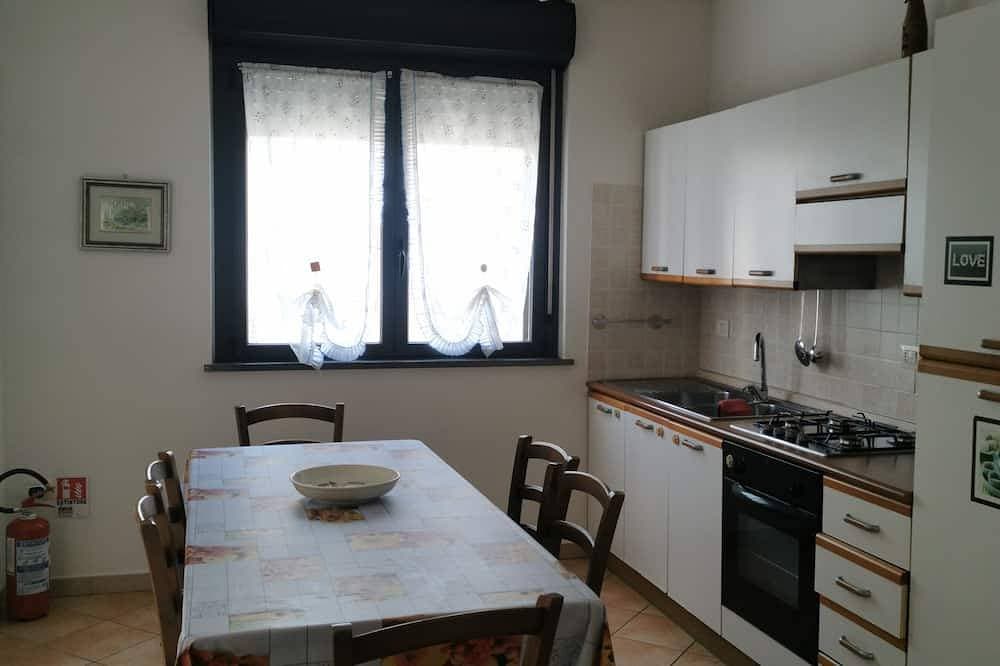 Wohnung 1 km vom Meer entfernt, 200 Meter vom historischen Zentrum von Bosa 1