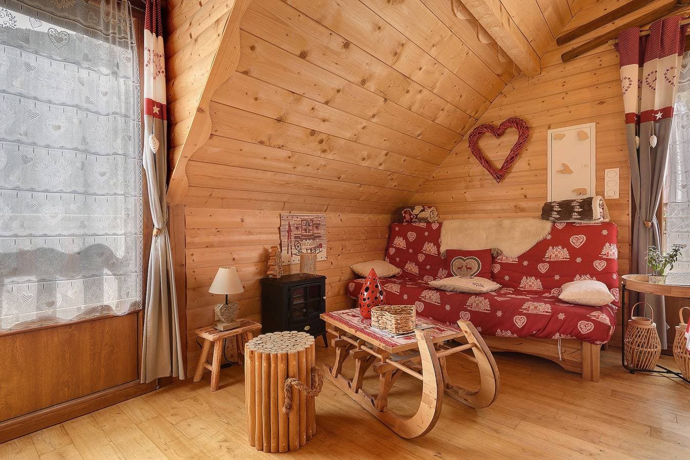 Foto 3 von 23: Gemütliches Chalet mit traumhaftem Bergblick – ideal für Familien oder Freunde