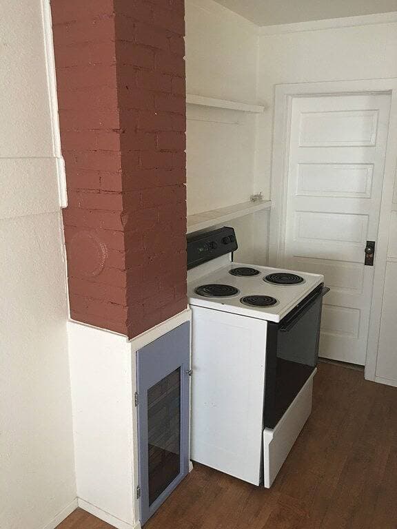 Foto 6 von 13: Das Stiner Home befindet sich an der Ecke 12th Street und Stiner Ave.