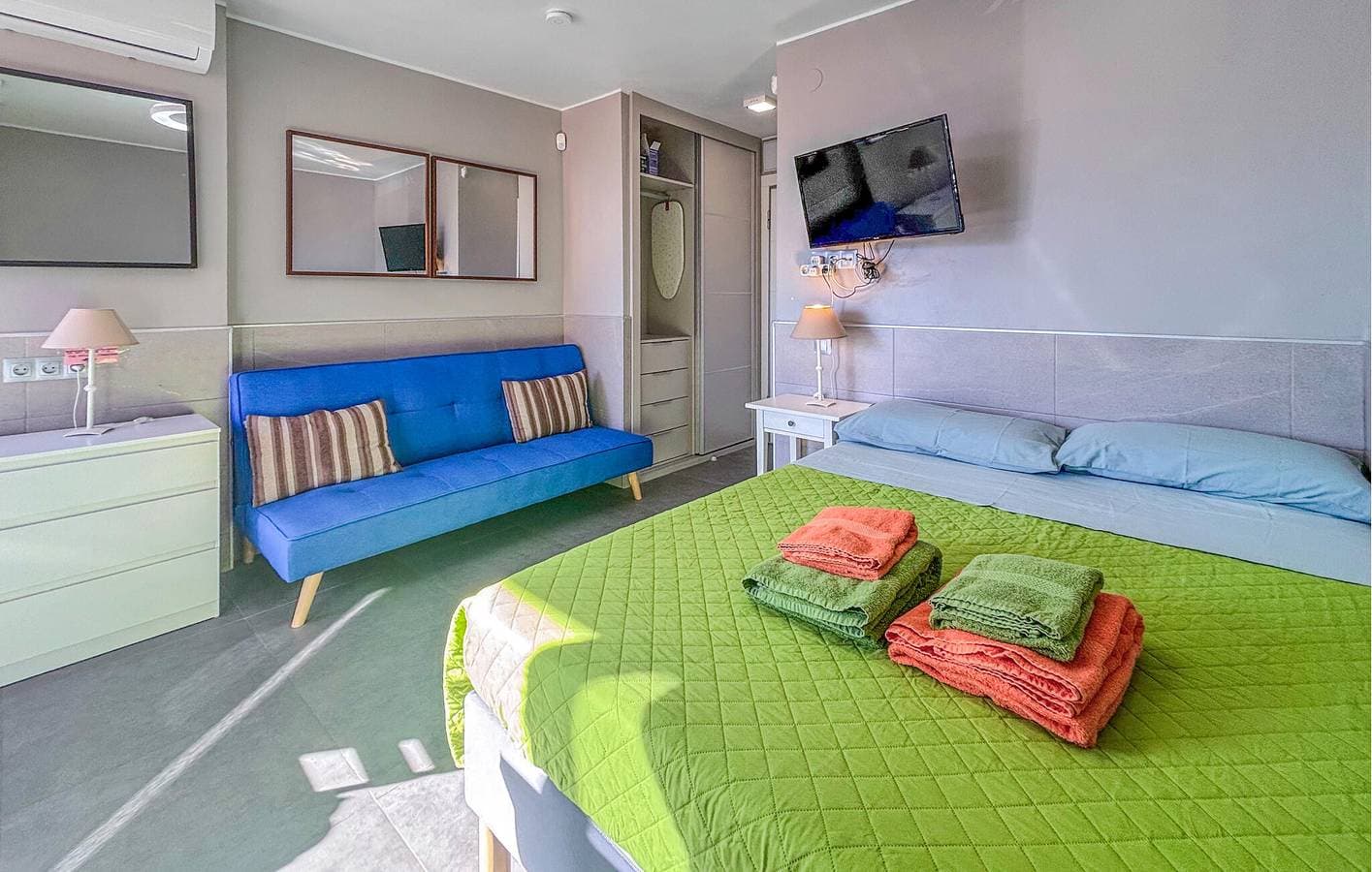 Foto 7 von 14: Meerblick Apartment mit Pool, WiFi, AC - 800m zum Strand