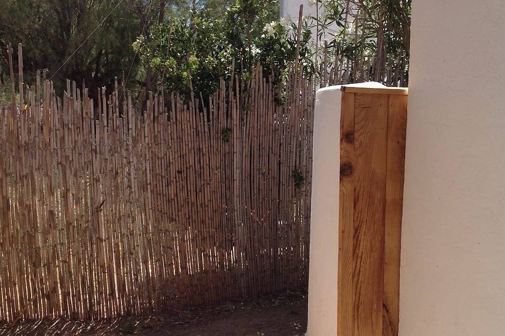 Foto 8 von 30: Stone'S Throw Beach Studio - Schlafen Sie Bis Zu 4