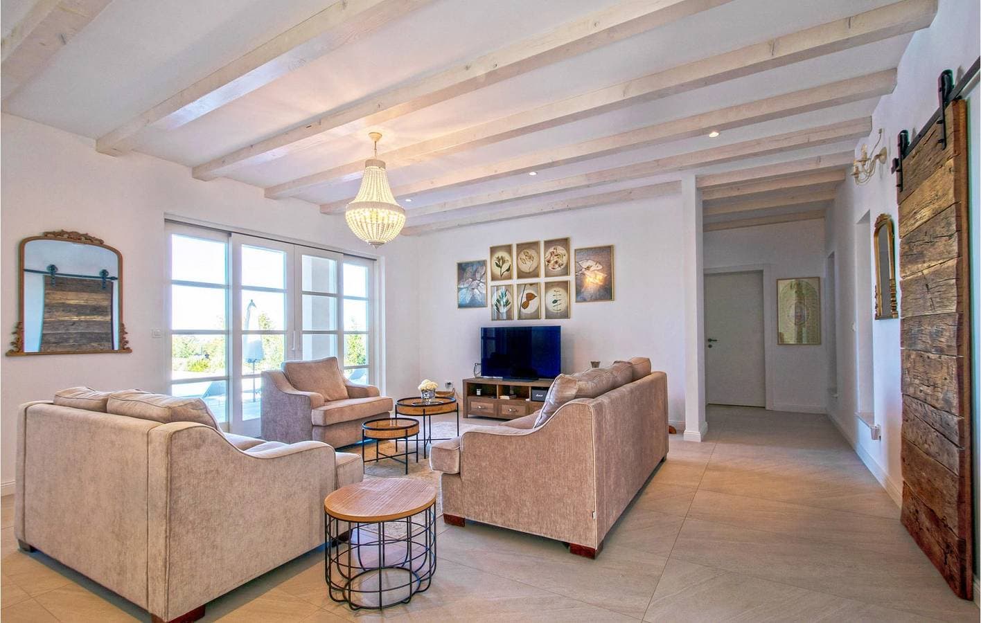 Foto 3 von 27: Gemütliche 1-Zimmer-Wohnung mit Pool, WLAN, Parkplatz und Waschmaschine