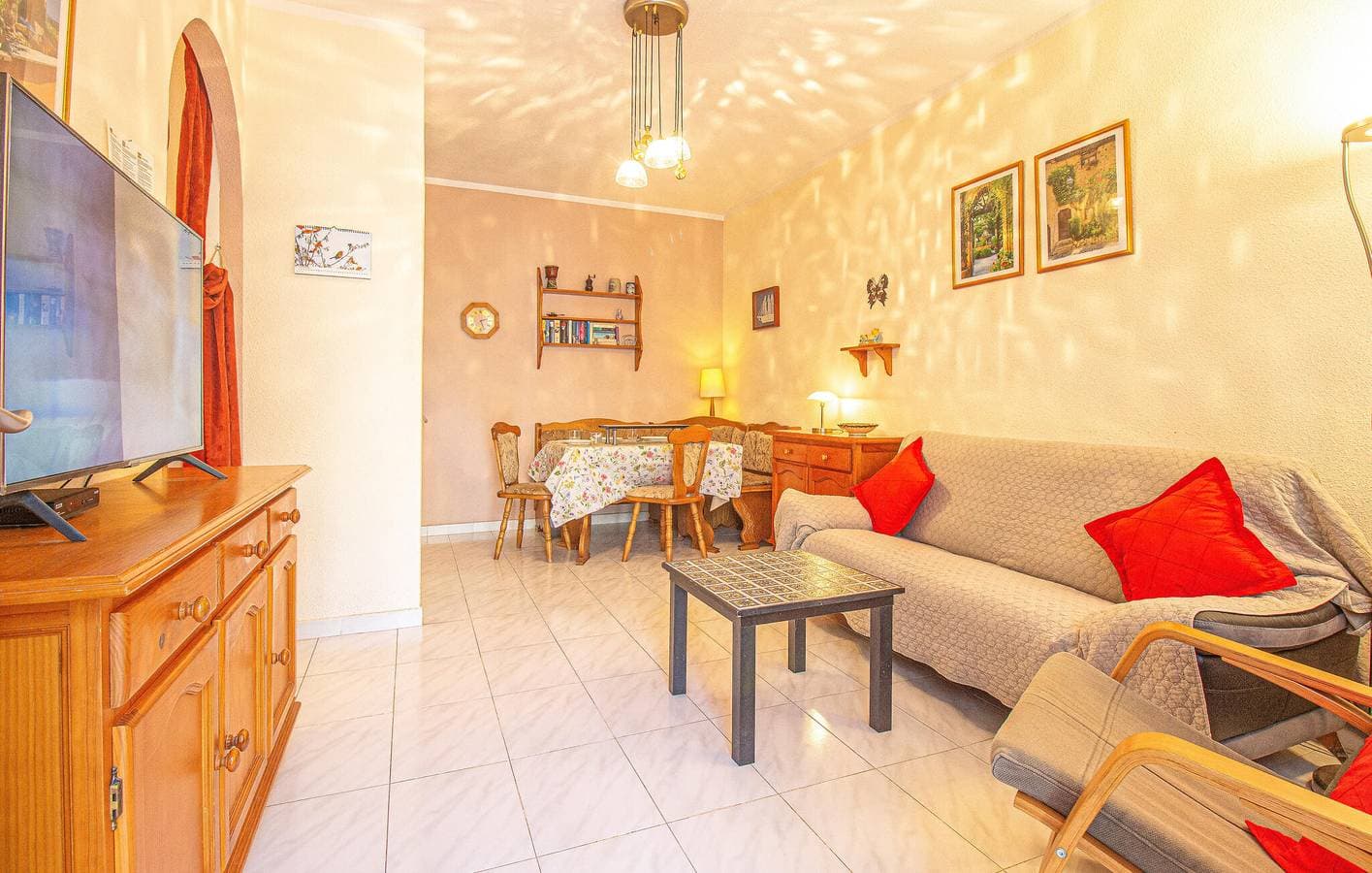 Foto 6 von 15: Gemütliches Apartment mit AC, Parkplatz, Terrasse und WiFi - 2,5 km zum Strand