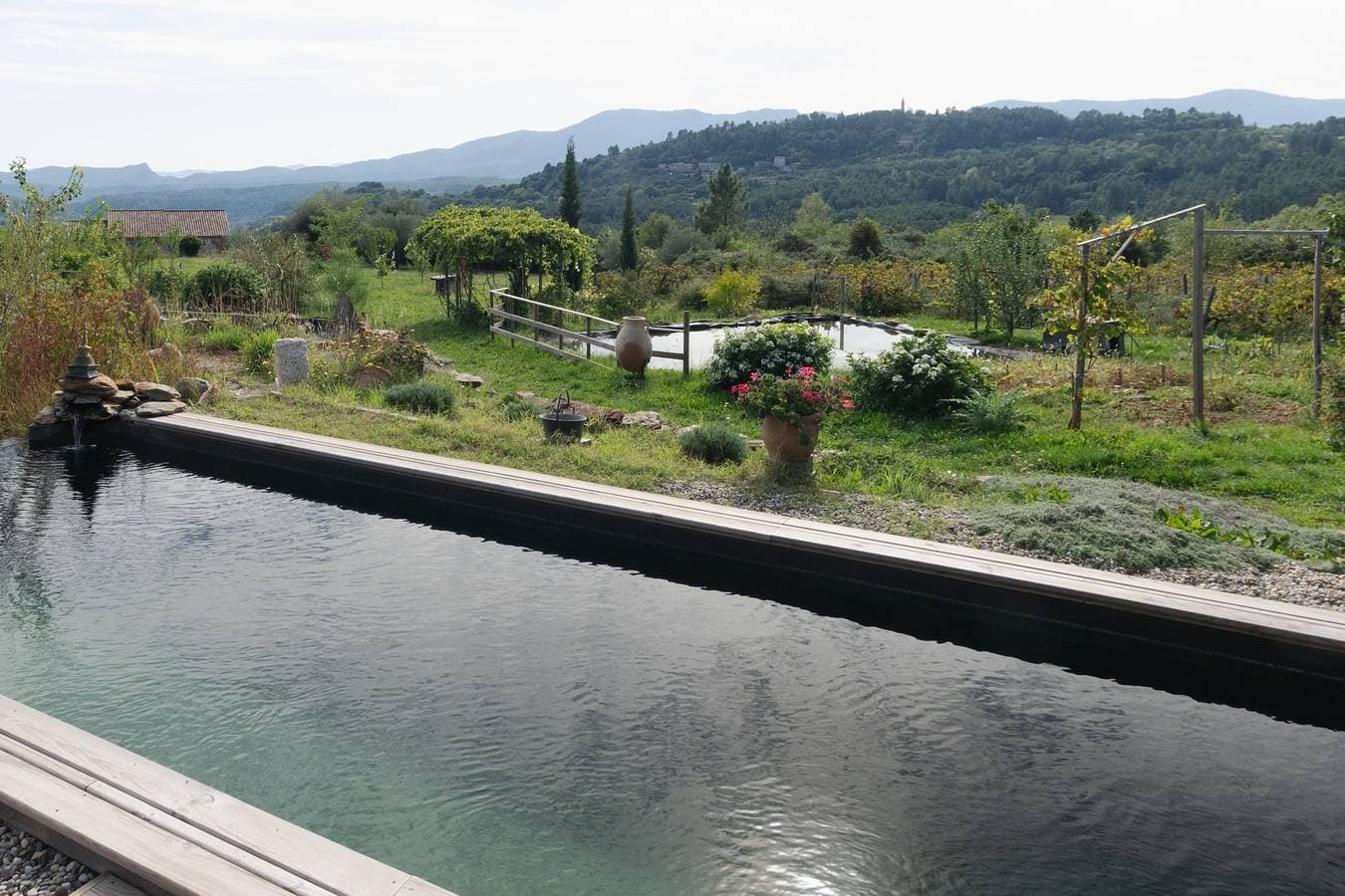 Foto 2 von 23: Ferienhaus 'Eco Gîte' mit Bergblick, WLAN und Klimaanlage