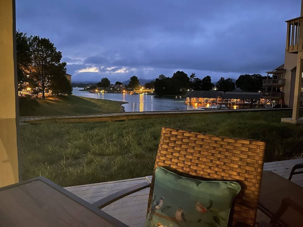 Foto 5 von 31: August Discount Days Bernards Landing Next2Pool &Best Views New Remodel-Book Now