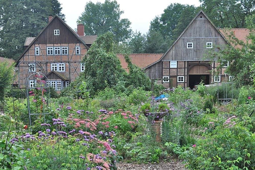 Foto 9 von 24: Romantisch gelegene, historische Wassermühle im Silberbachtal