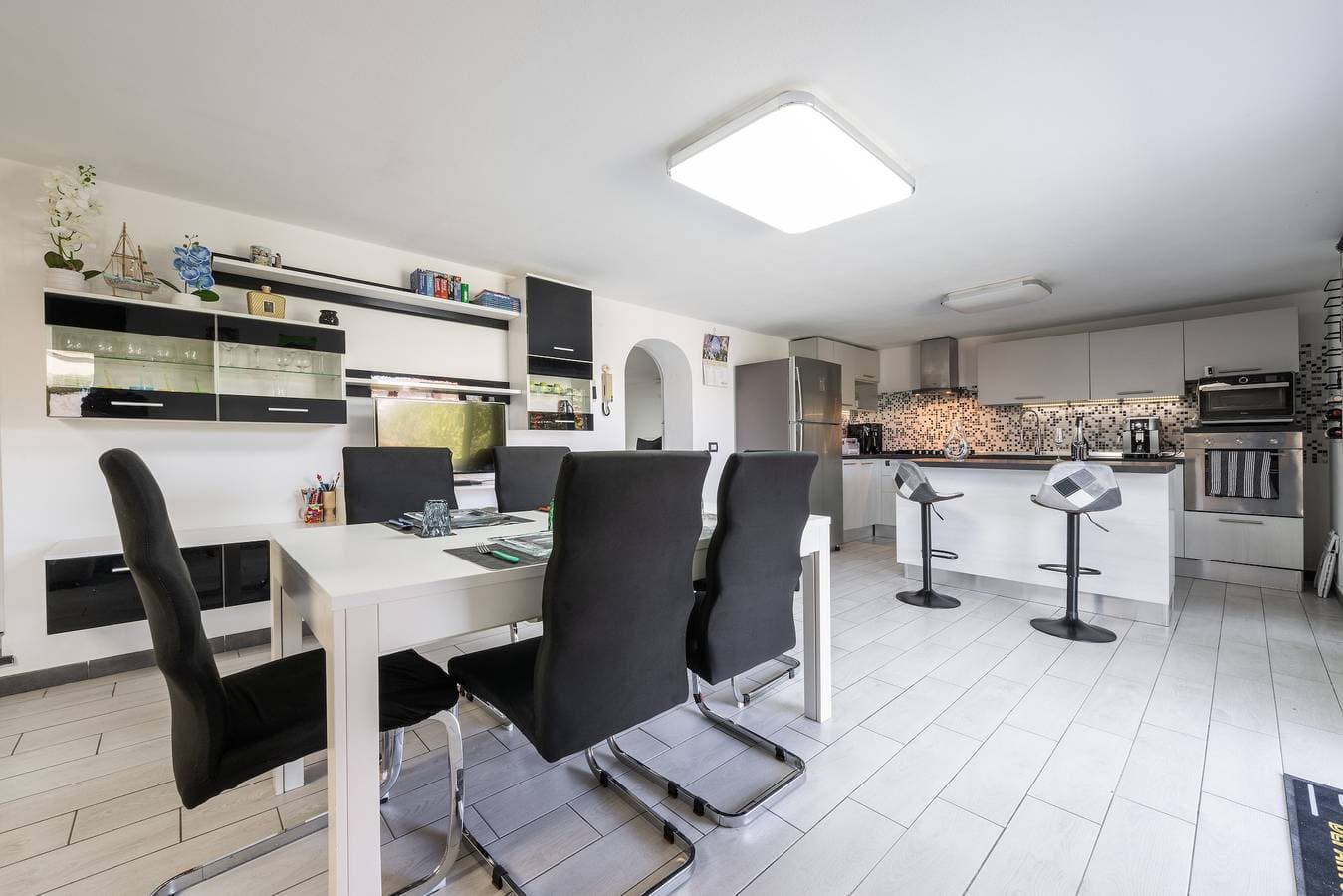 Foto 2 von 24: MomoLea Holiday Home – Geräumige Ferienwohnung im Zentrum von Sarroch