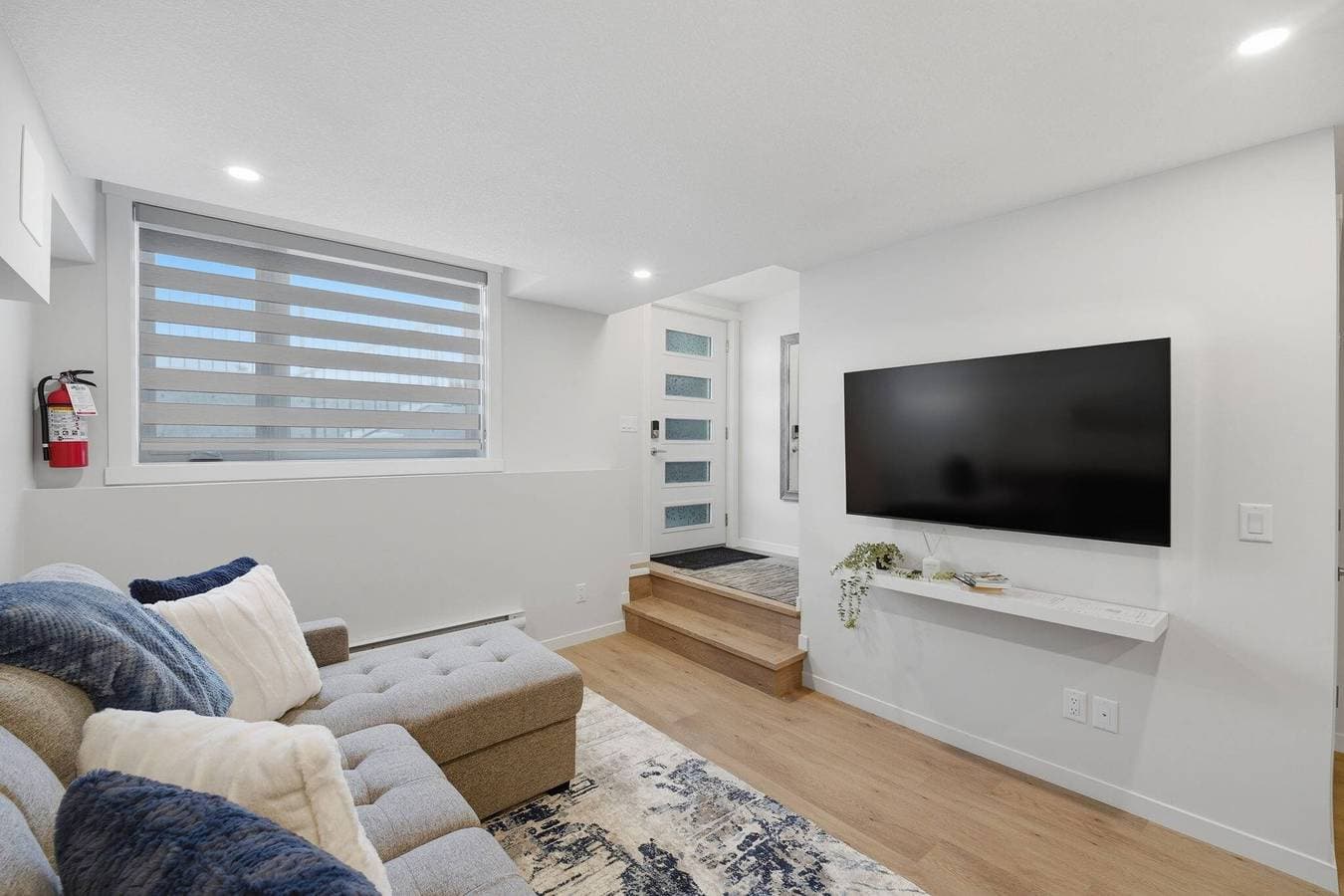 Foto 4 von 30: Livingston Haven - Moderne Privatsuite mit 1 Schlafzimmer
