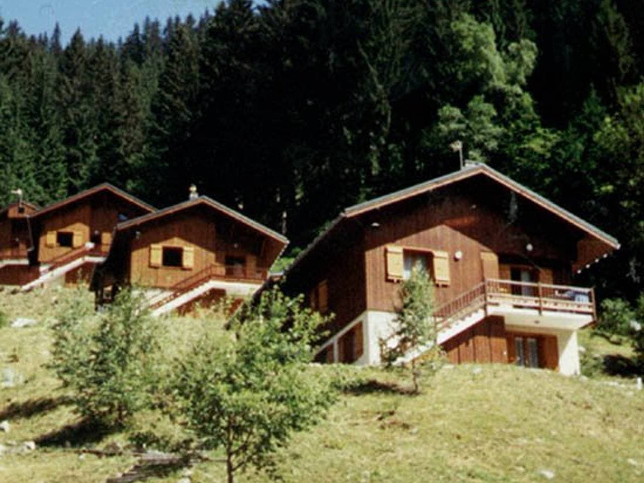 Gemütliches T3-Apartment für 4-5 Personen, direkter Pistenzugang, ruhige Lage, Terrasse 1