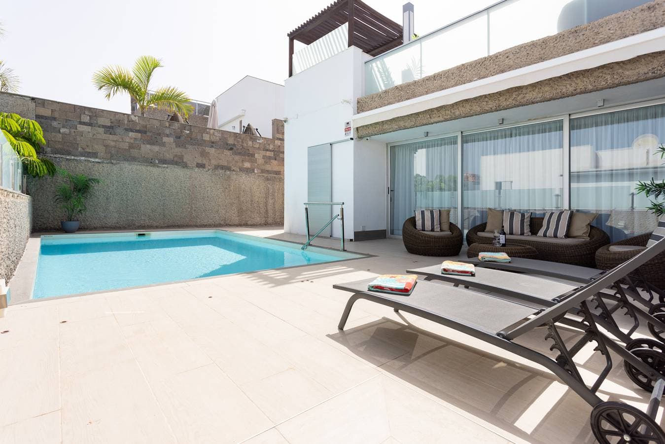 Foto 6 von 71: Luxus-Ferienhaus mit beheiztem Pool, jacuzzi, BBQ in El Duque