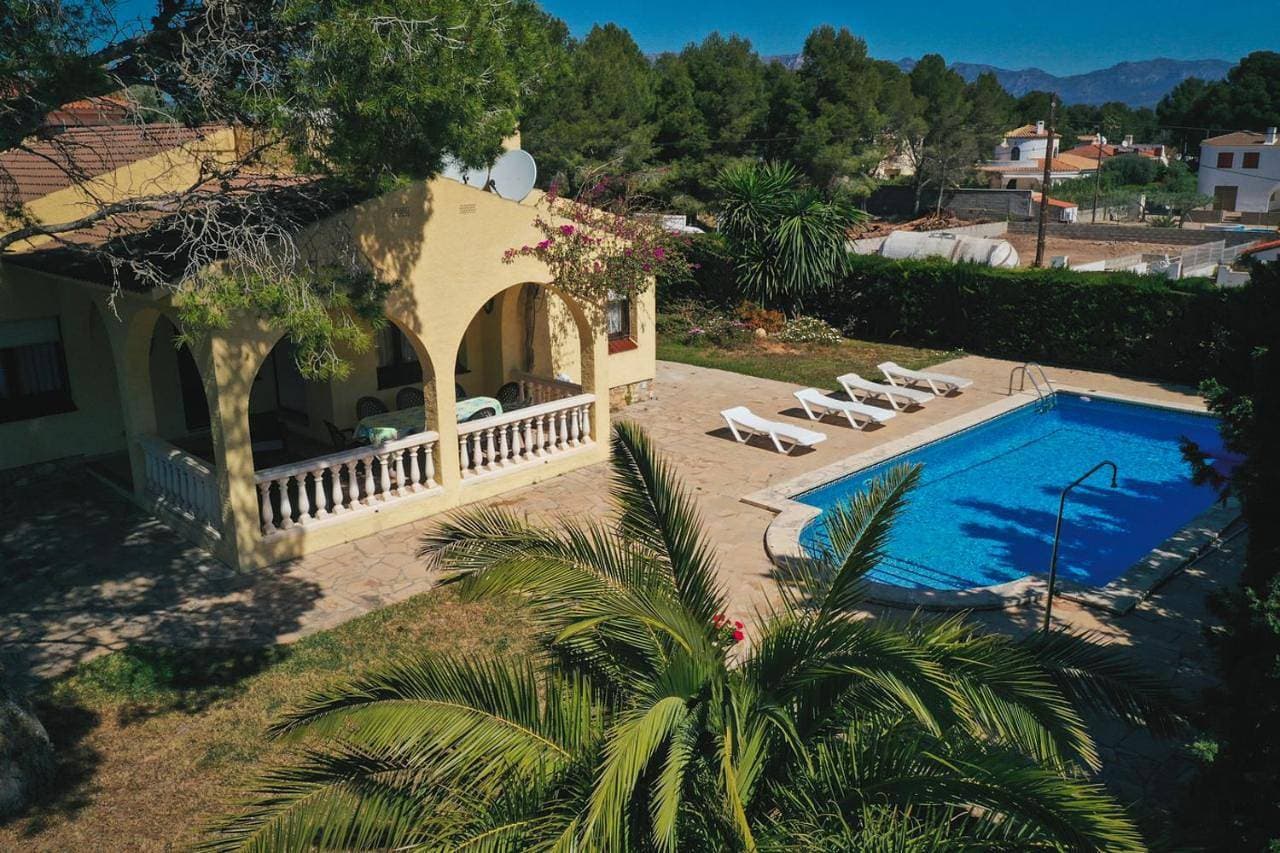 Foto 4 von 40: Villa