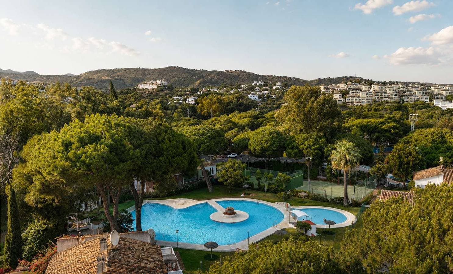 Foto 10 von 16: Los Arcos | Charming Patio Pool Townhouse
